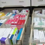 OCU critica el uso de medicamentos ‘caros’ si hay alternativas