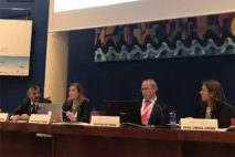 Mesa en la que se analizó la situación del XXV Convenio Colectivo de Farmacias en el Congreso de FEFE de 2017 en Gijón