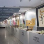 Una exposición recoge la historia de la farmacia en el Camino de Santiago
