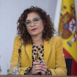 Montero obliga a Murcia, Aragón, CLM, Extremadura y C. Valenciana a firmar el convenio con Farmaindustria