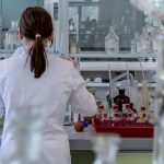 Las autoridades europeas aumentan la flexibilidad para que Covid-19 no frene la investigación clínica