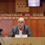 Madrid no ve evidencia científica que justifique los cambios en la vacuna de AZ: son “episodios de confusión”